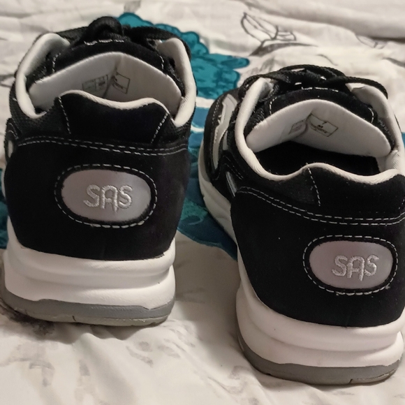 Women's 7M SAS Athletic Shoes - Picture 3 of 15